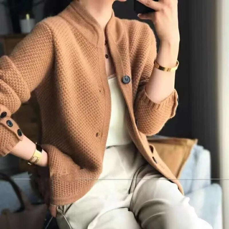 Cardigan a Collo Alto Caldo e Stile Donna