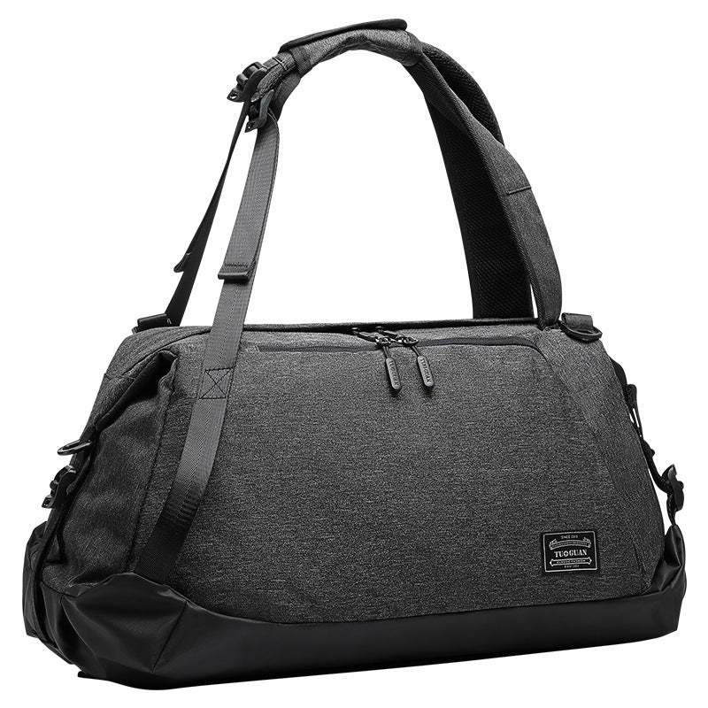 Sportif - Borsa da Sport Multifunzionale Impermeabile e Leggera: Il Compagno Perfetto per Ogni Occasione! Scopri la borsa da sport multifunzionale di Sportif, progettata per soddisfare tutte le tue esigenze durante viaggi e attività sportive. Con una capacità che varia tra 36 e 55 litri, questa borsa spaziosa e pratica consente di trasportare facilmente tutti i tuoi oggetti. Grazie al suo design leggero e impermeabile, è l’accessorio ideale per sportivi e viaggiatori.