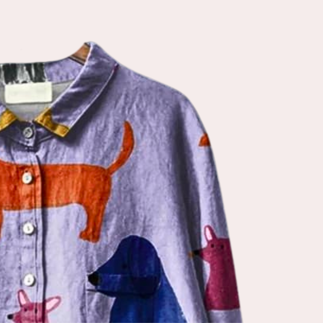 Camicia da donna viola in cotone con stampa giocosa di cani