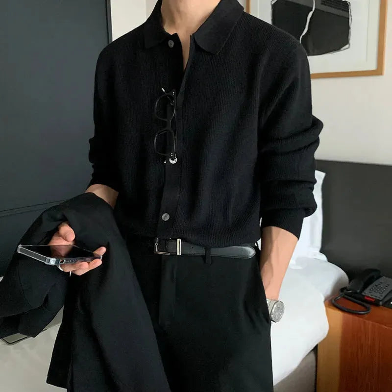 camicia in maglia, camicia casual, camicia comoda, camicia invernale, moda maglia uomo, maglia elegante, abbigliamento uomo, camicia calda, camicia in maglia uomo, camicia uomo casual, abbigliamento casual uomo, moda uomo inverno, outfit caldo uomo, camicia uomo inverno, stile casual uomo, stile elegante uomo, camicia uomo moda inverno, camicia uomo calda ed elegante, moda uomo casual inverno