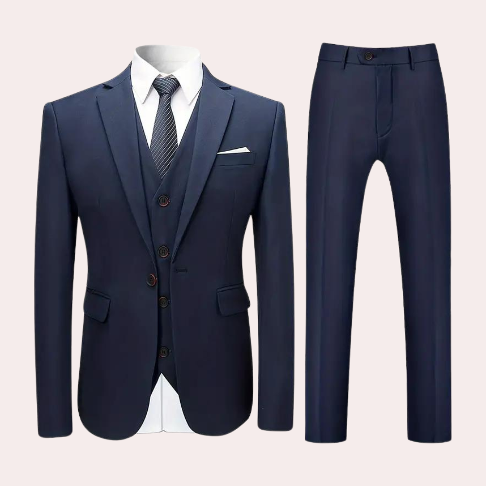 completo uomo elegante, completo tre pezzi uomo, abito formale uomo, pantaloni eleganti uomo, completo classico uomo, abito uomo 3 pezzi, giacca, moda, abbigliamento, elegante, vestito, completo uomo elegante classico, abbigliamento uomo formale, giacca uomo elegante, pantaloni uomo classici, moda maschile formale, completo elegante uomo 3 pezzi, abbigliamento uomo elegante, vestito classico