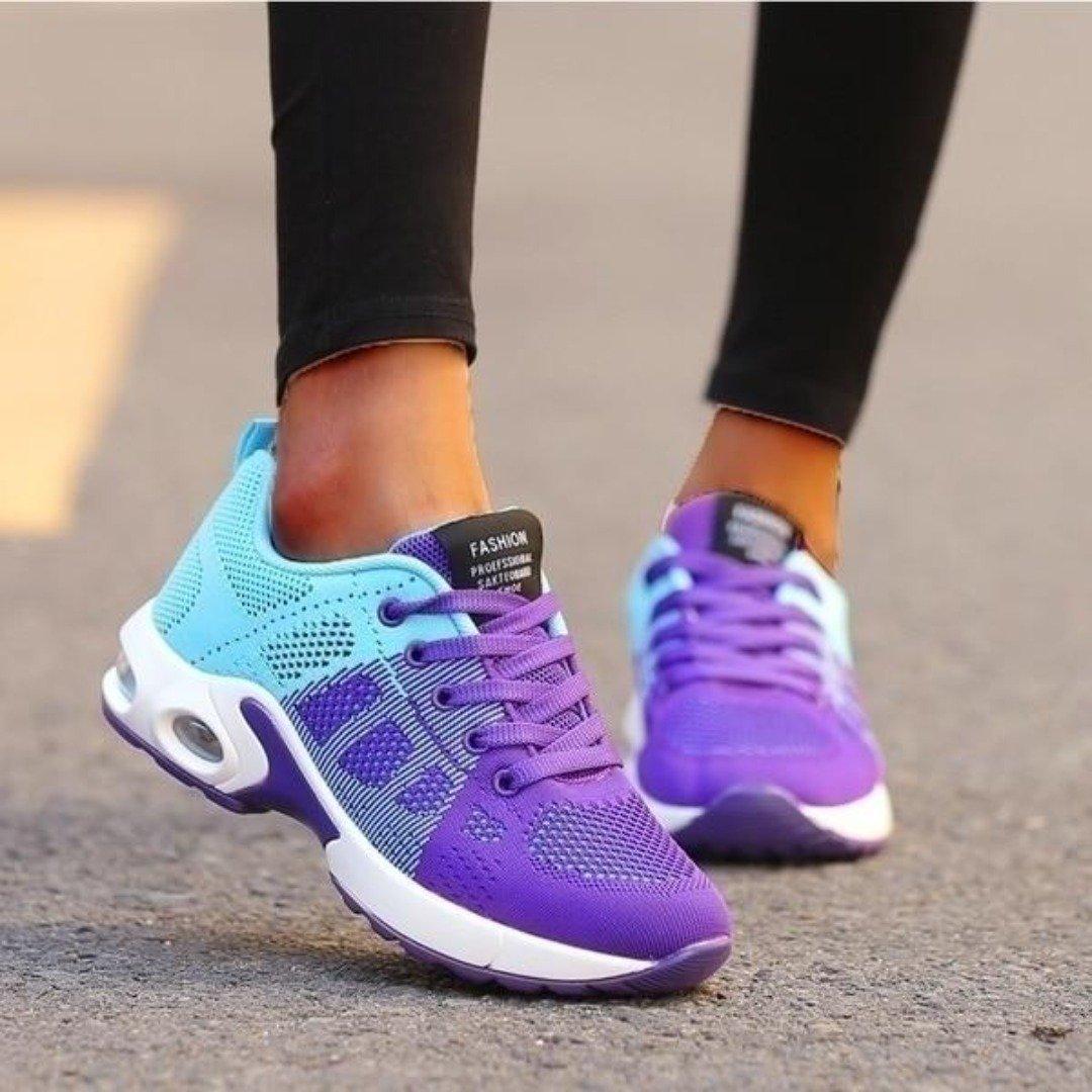 Scarpe ortopediche leggere e confortevoli per camminare
