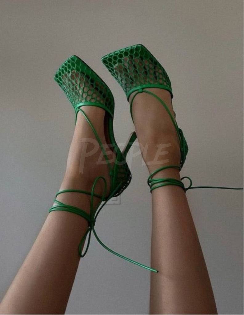 sandali con tacco alto, sandali moda donna, sandali estivi eleganti, sandali con cinturino alla caviglia, sandali eleganti verdi, scarpe estive con tacco, sandals for women, sandali per donne, sandali tacco alto, sandali verdi eleganti con cinturino, calzature moda donna estate, scarpe estive eleganti donna, sandali estivi con tacco per cerimonia, sandali eleganti moda, sandali donna cinturino, sandali eleganti estate
