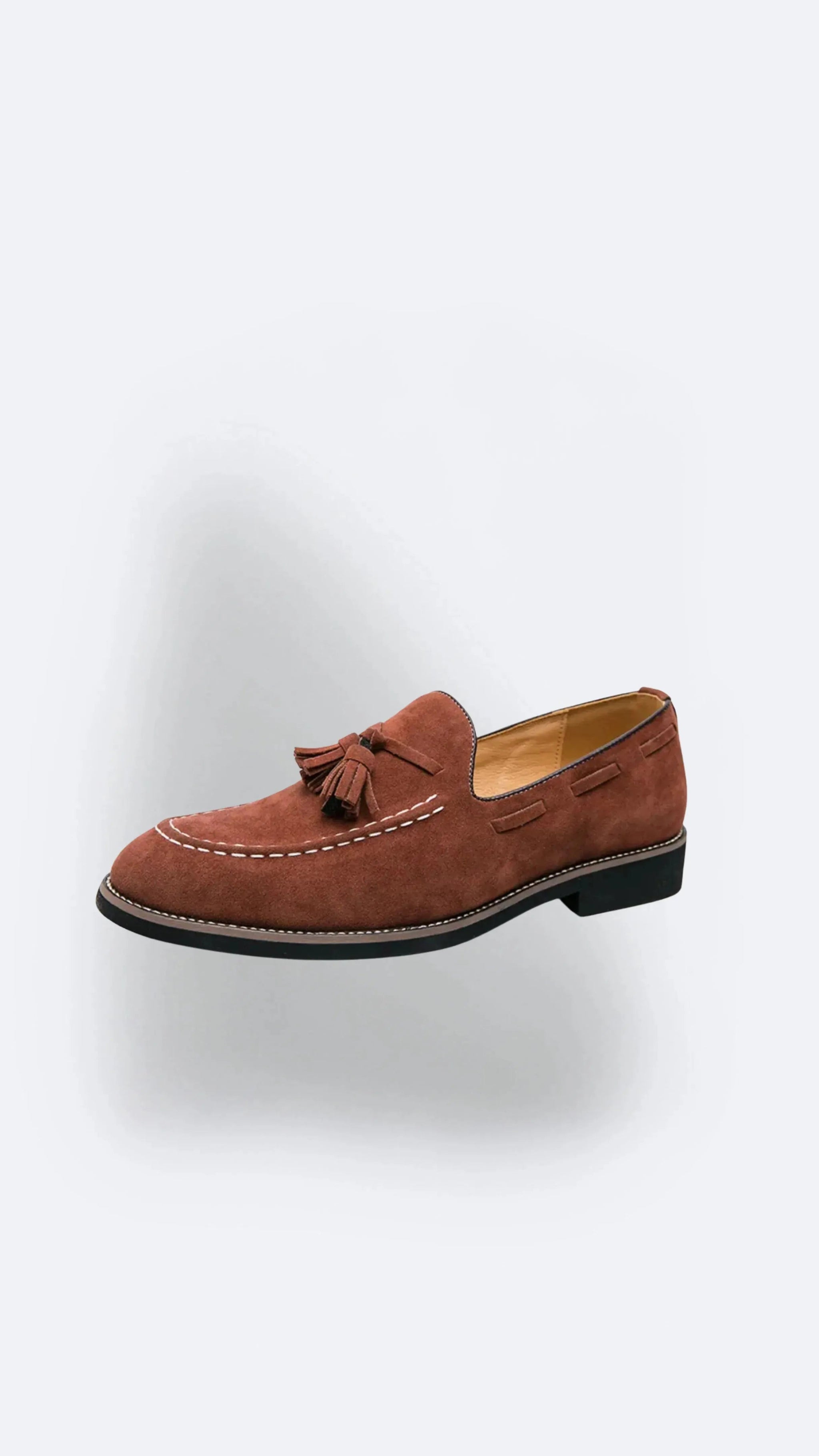 scarpe uomo, scarpe eleganti uomo, mocassini camoscio, mocassini eleganti uomo, scarpe in pelle scamosciata, calzature uomo, scarpe basse uomo, scarpe con suola in gomma, scarpe colorate uomo, mocassini uomo colorati, calzature eleganti colorate, scarpe uomo stile casual, mocassini comodi uomo, scarpe casual pelle, scarpe basse eleganti, mocassini gomma uomo, scarpe uomo moderne eleganti