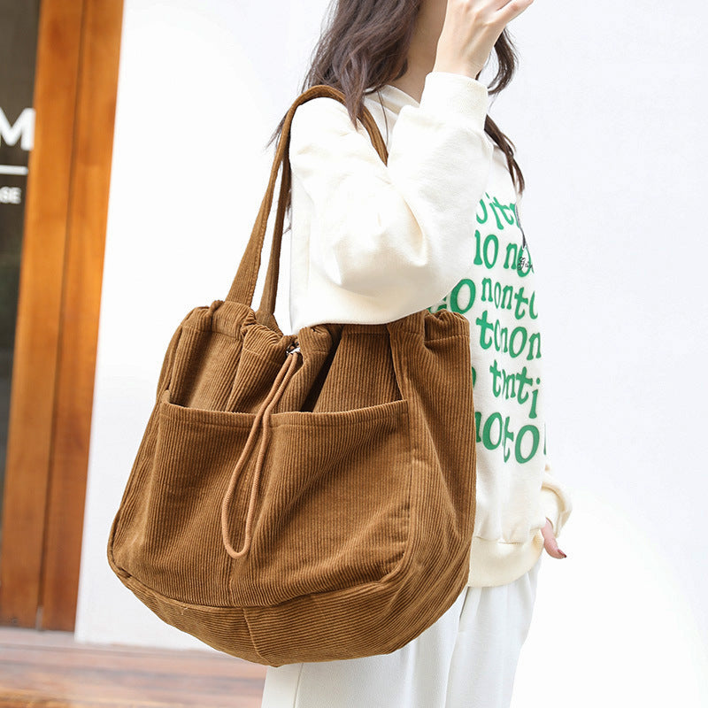 Borsa a tracolla in velluto a coste con tasche multiple