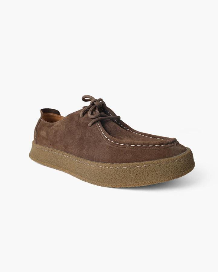 mocassini di lusso, mocassini in pelle scamosciata, calzature eleganti, slip on eleganti, scarpe in pelle scamosciata, scarpe con suola in gomma, mocassini di lusso in pelle scamosciata, scarpe eleganti slip on, calzature eleganti con suola in gomma, mocassini eleganti con materiali pregiati, slip on di lusso in pelle, eleganti scarpe scamosciate con suola flessibile, calzature casual chic.