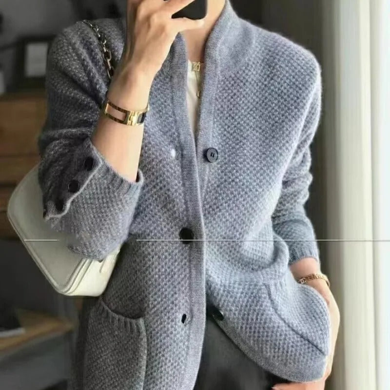 Cardigan a Collo Alto Caldo e Stile Donna