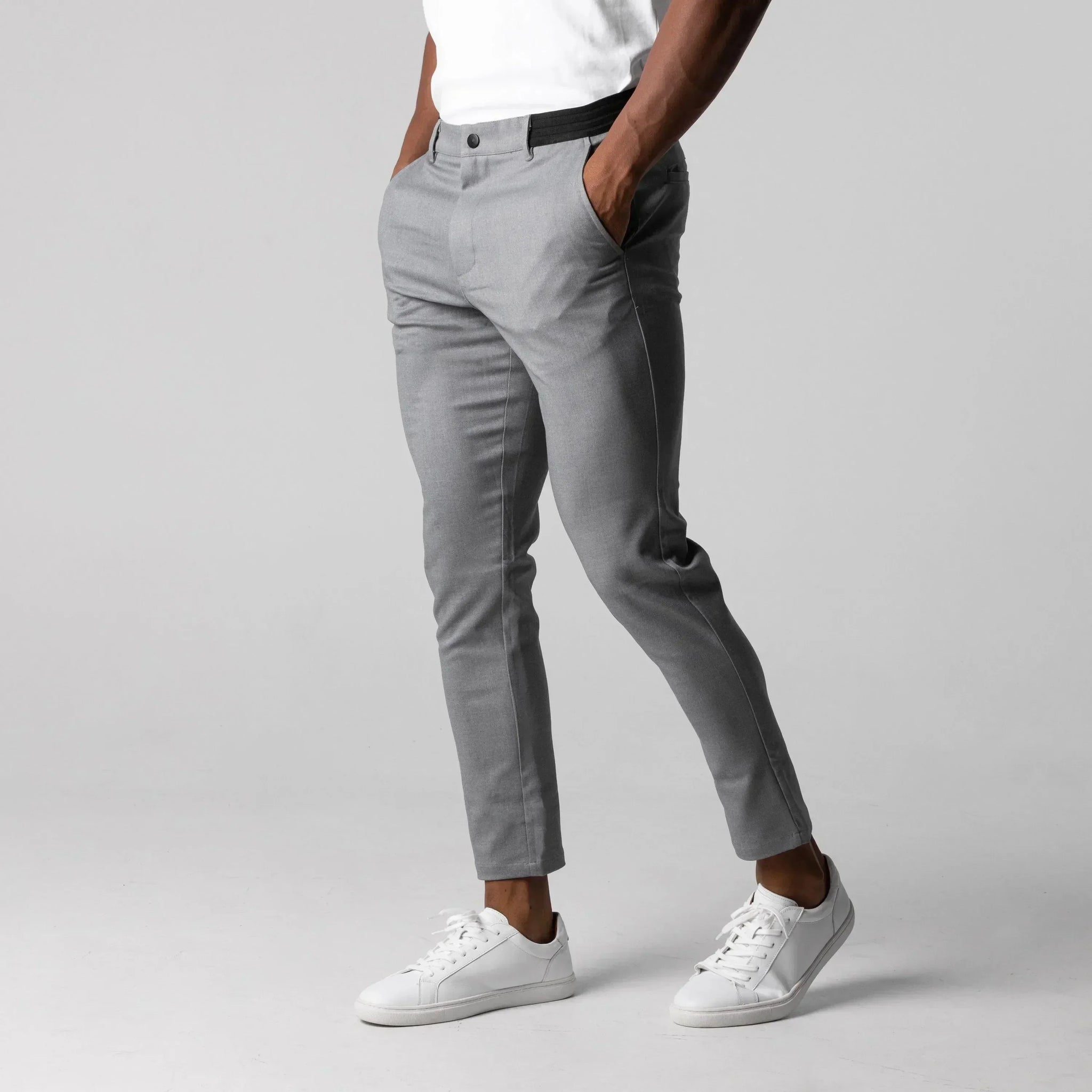Pantaloni chino slim-fit eleganti e comodi per tutte le occasioni