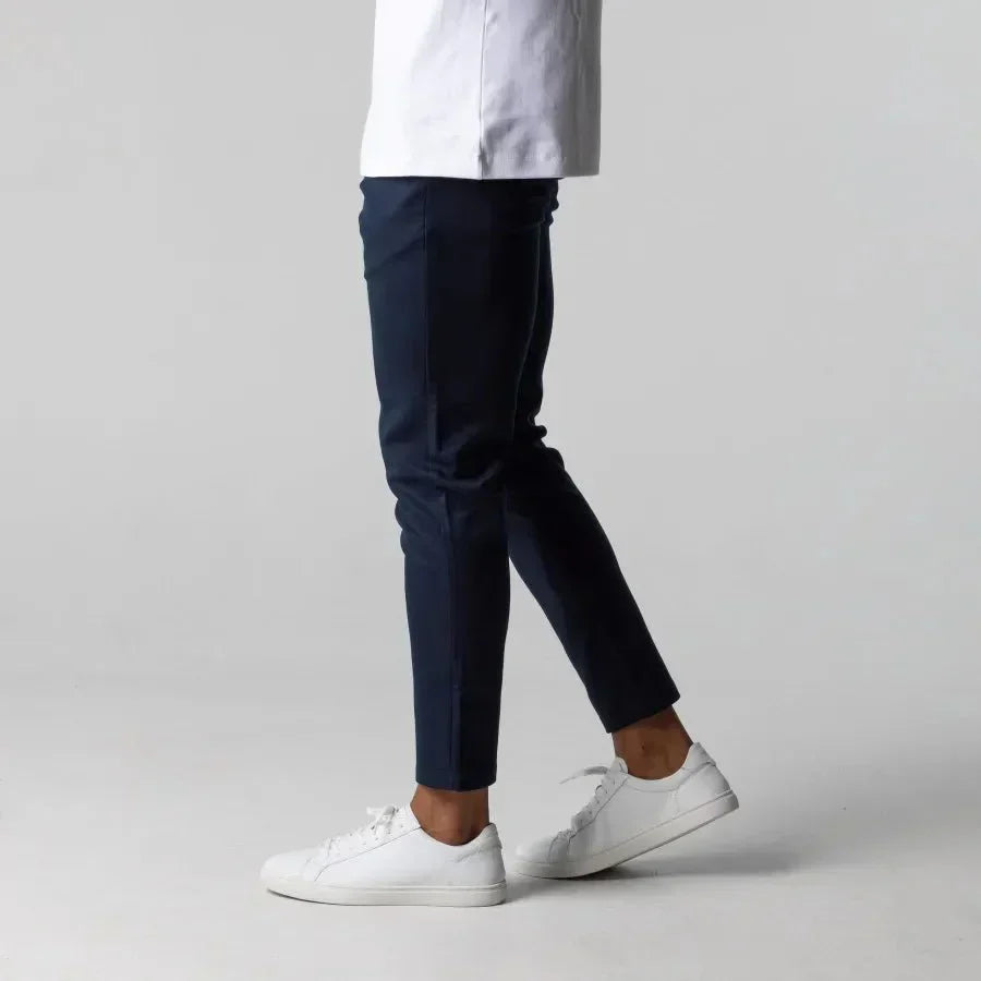 Pantaloni chino slim-fit eleganti e comodi per tutte le occasioni