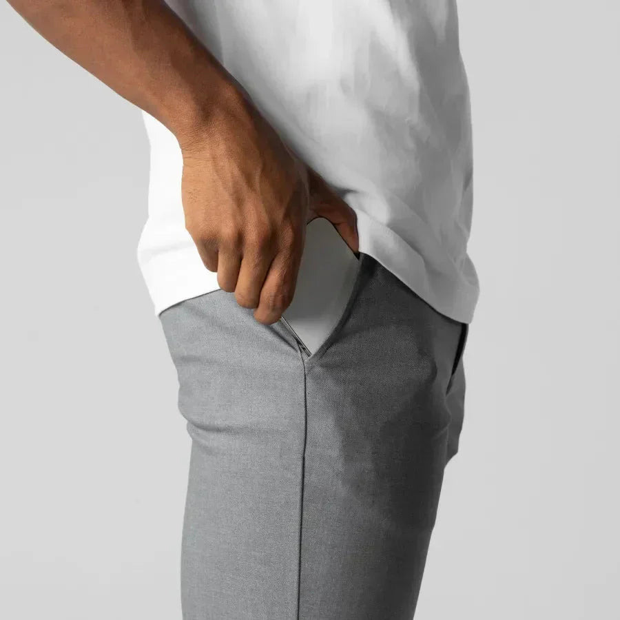 Pantaloni chino slim-fit eleganti e comodi per tutte le occasioni