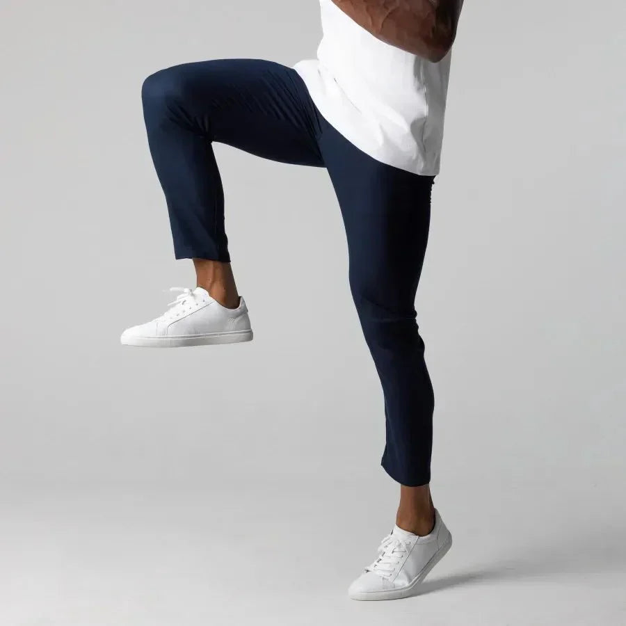 Pantaloni chino slim-fit eleganti e comodi per tutte le occasioni