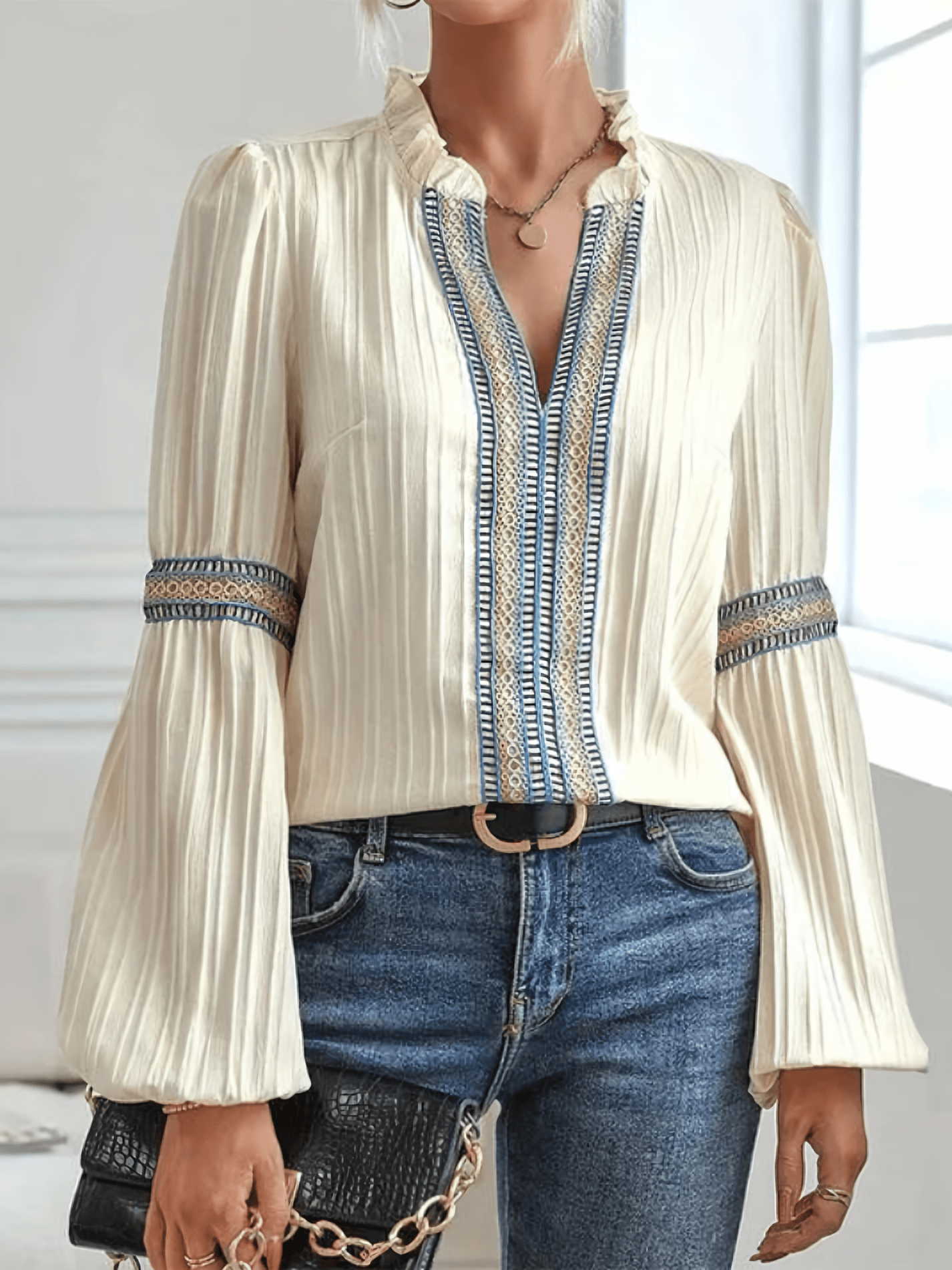 Blusa a Manica Lunga Bianca Leggera Elegante