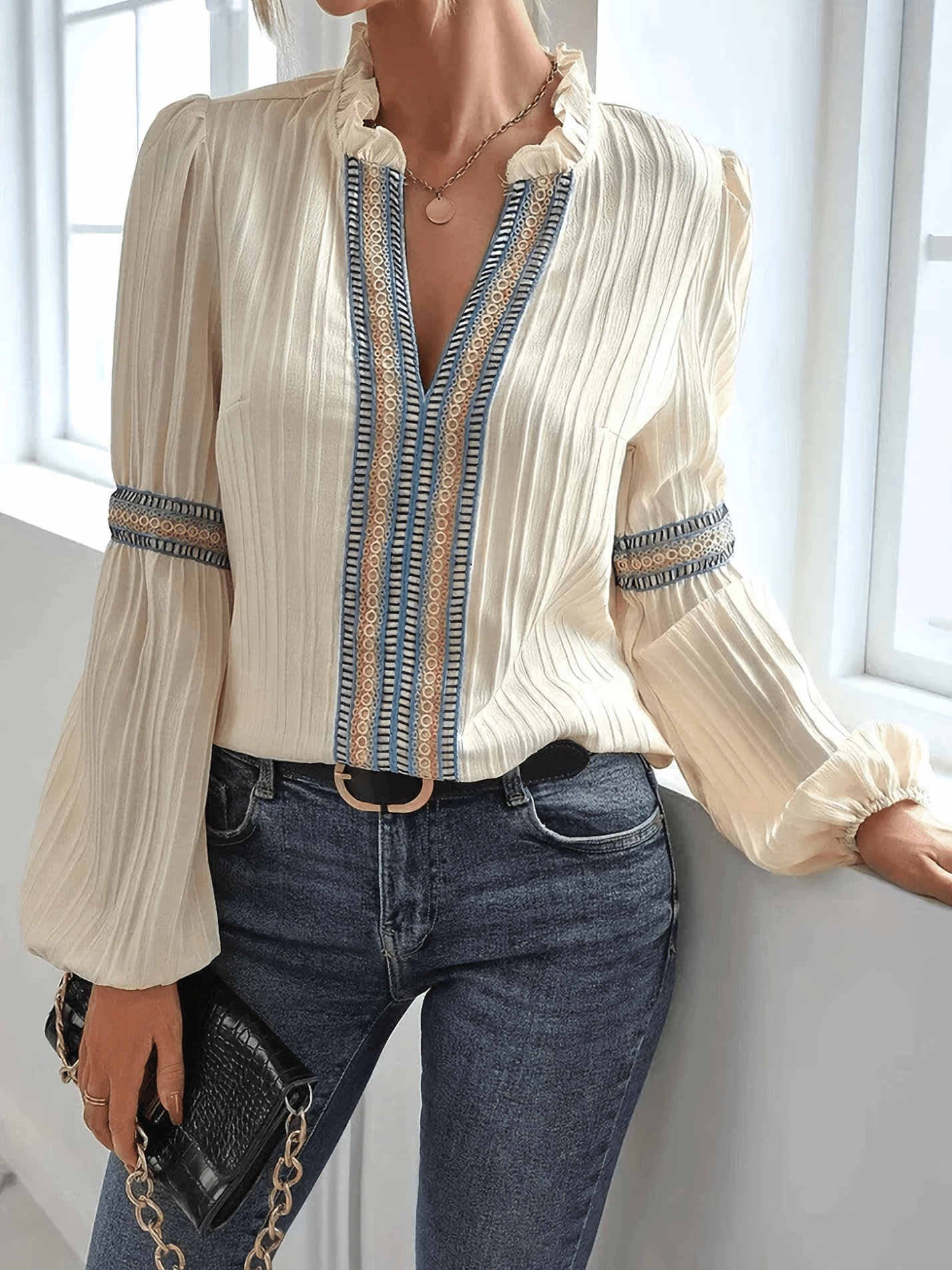 Blusa a Manica Lunga Bianca Leggera Elegante