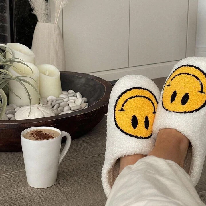 Happy® Chaussons Visage Joyeux