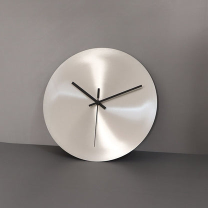 Horloge Murale Minimaliste en Acier Inoxydable