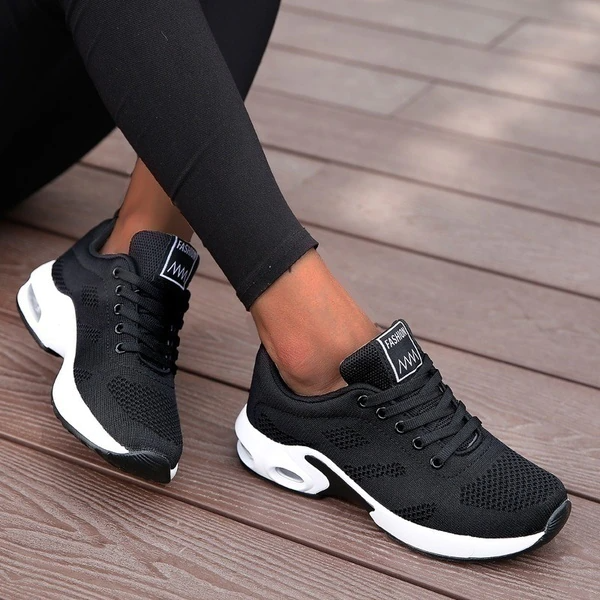Sneakers confortevoli per prevenire il dolore e camminare senza preoccupazioni