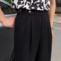 Pantaloni Uomo a Vita Alta in Tessuto Bubble Yarn – Eleganza e Traspirabilità