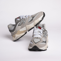 New Balance 9060 GS Grigie – Stile Retrò Moderno