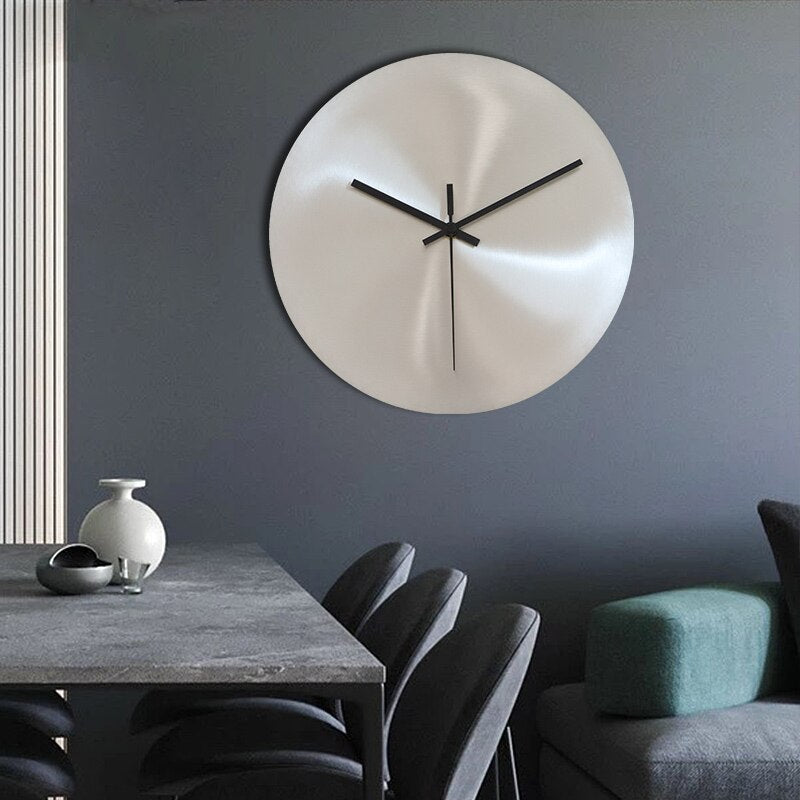 Horloge Murale Minimaliste en Acier Inoxydable