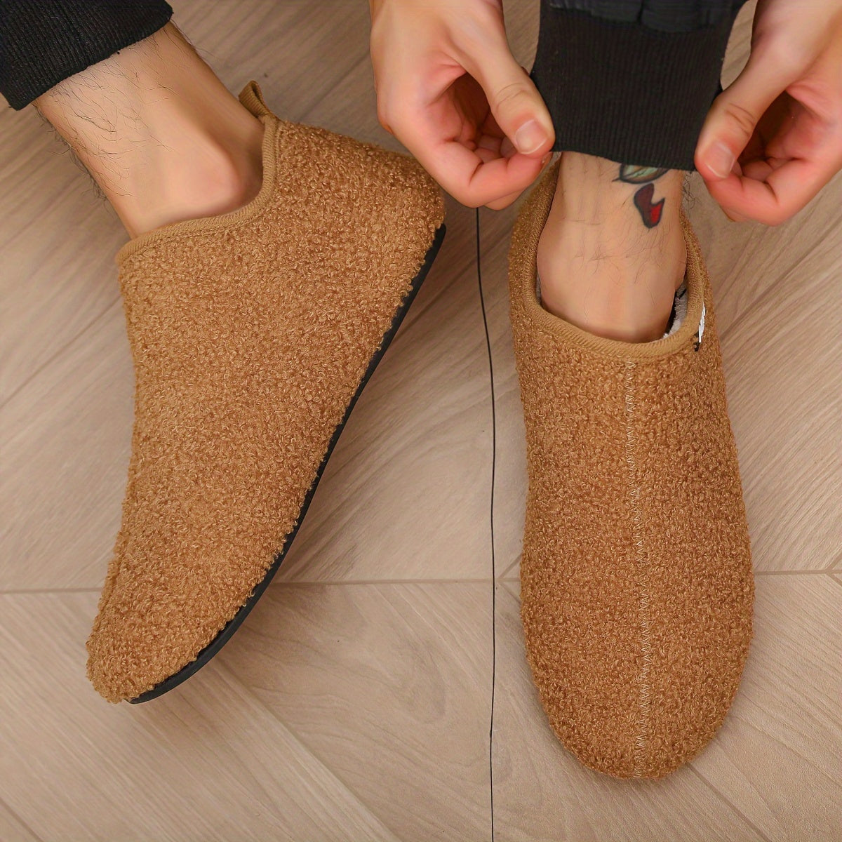 Pantofole nere cozy con interno morbido e antiscivolo