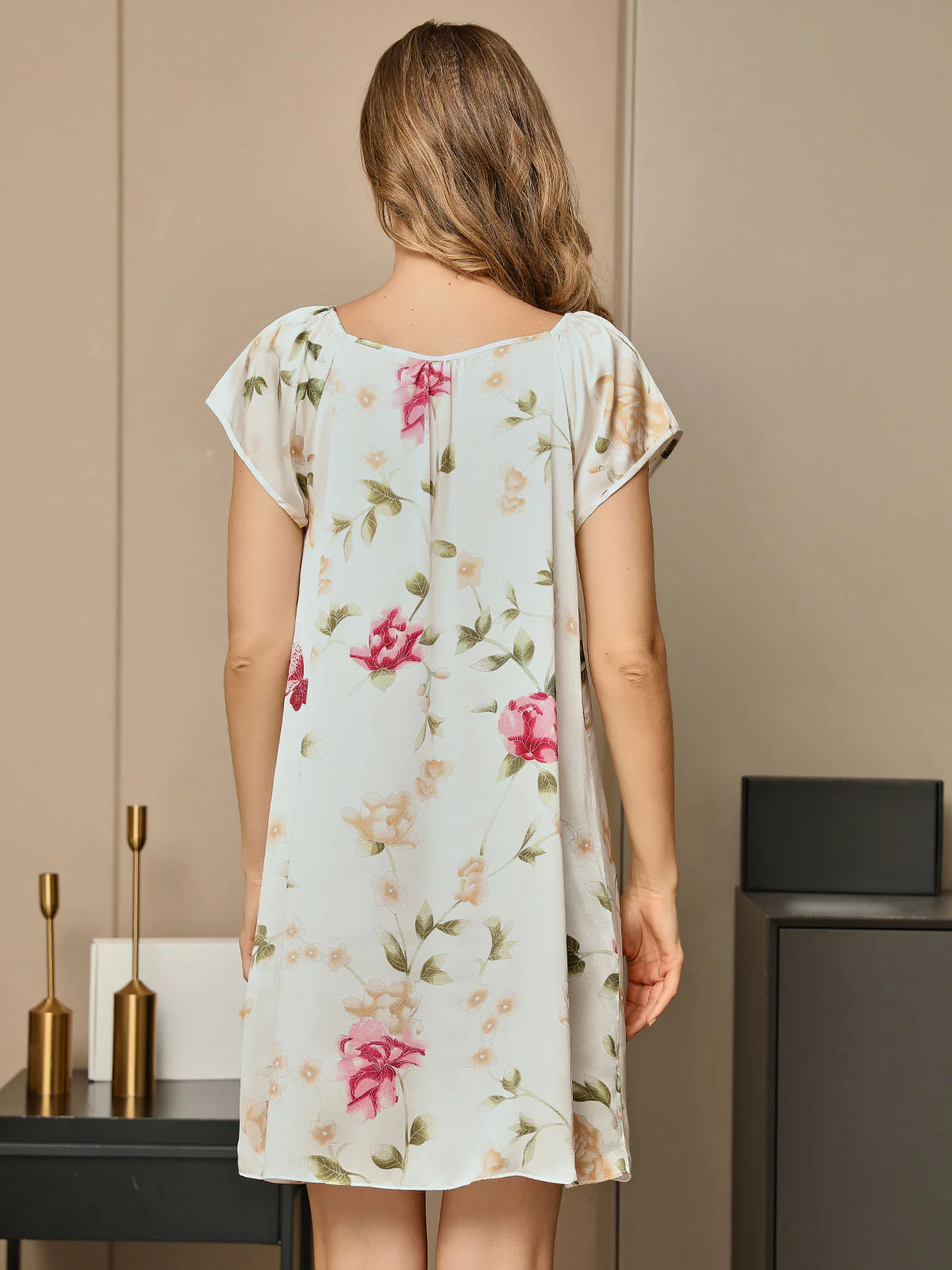 Mandy - Chemise de nuit en soie avec motif floral