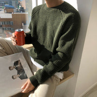 GISUNG Sweater: L'Essenza del Comfort e dello Stile Elegante Maglione in Cotone con Maniche Raglan Esplora il fascino del nostro maglione uomo perfetto per un look autunnale con il GISUNG Sweater. Questo maglione elegante unisce stile e comfort come mai prima d'ora. Realizzato con il miglior cotone, assicura un maglione caldo ideale per affrontare i mesi più freschi.
