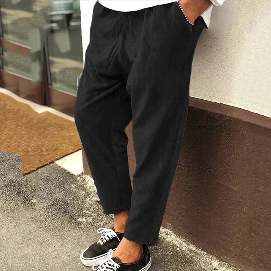 abbigliamento femminile elegante, pantaloni eleganti, pantaloni da donna, pantaloni alla moda, pantaloni comodi, abbigliamento femminile elegante e moderno, pantaloni eleganti e raffinati, pantaloni da donna comodi e di tendenza, pantaloni femminili alla moda per occasioni speciali, pantaloni femminili eleganti per look raffinati e moderni, pantaloni da donna eleganti e confortevoli