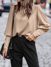 blusa donna, blusa leggera, abbigliamento donna elegante, camicia classica donna, moda donna, abbigliamento donna, top eleganti, bluse donna, camicette donna, blusa donna elegante, camicia donna elegante, top donna elegante, camicia donna classica, moda femminile elegante, abbigliamento femminile raffinato, bluse leggere donna, camicie leggere eleganti, blusa classica donna, top classico donna