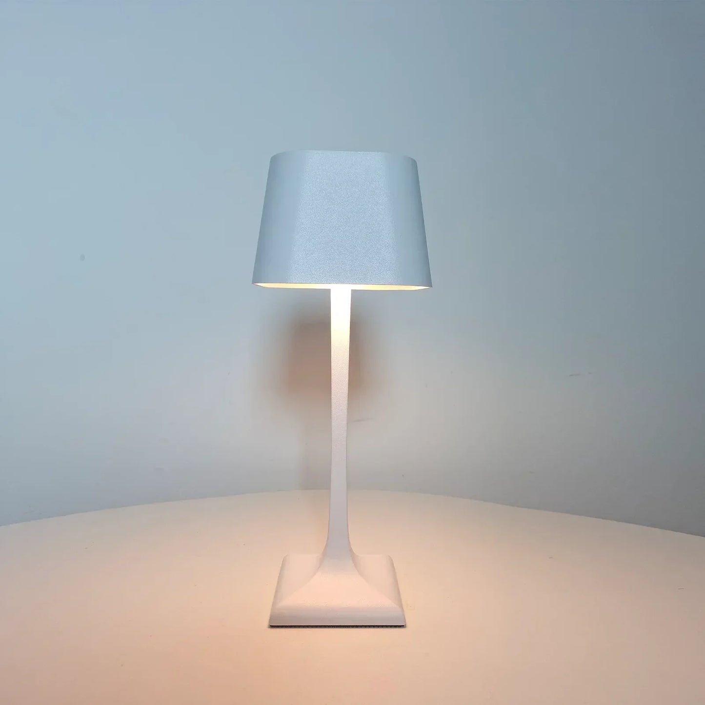 PowerGlow - Lampe De Table LED Carrée USB