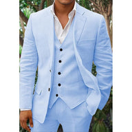 completo lino uomo, abito tre pezzi uomo, elegante completo uomo, abito cerimonia uomo, abbigliamento elegante, giacca sartoriale, stile formale, vestito classico, abbigliamento uomo, outfit elegante, blazer completo, moda italiana uomo, abito giacca e pantaloni, abito lino estivo uomo