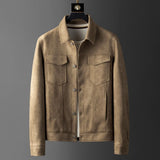 Scopri la giacca pelle uomo perfetta per te, ideale per ogni occasione. Questa giacca in vera pelle uomo offre stile e comfort, mentre la giacca scamosciata uomo dona un tocco sofisticato. La giacca elegante uomo è perfetta per eventi formali, mentre la giacca casual uomo è adatta per uscite informali. Non perderti la giacca autunnale uomo, ottima per la stagione fresca. La giacca pelle marrone è un classico intramontabile, così come il giubbotto pelle marrone uomo, entrambi essenziali nel guardaroba.