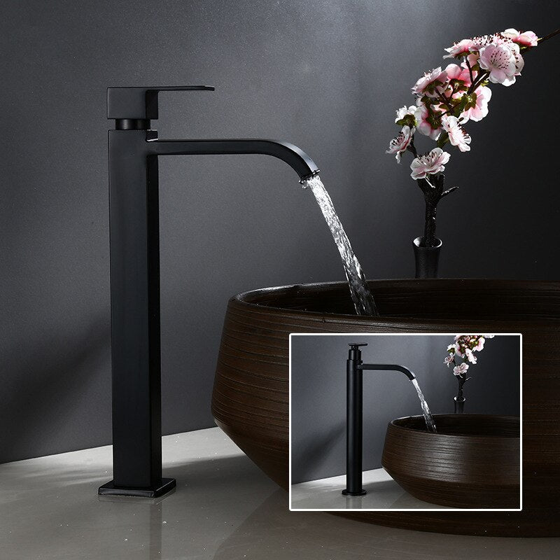 Robinet Noir d'Eau Froide pour Montage sur Lavabo