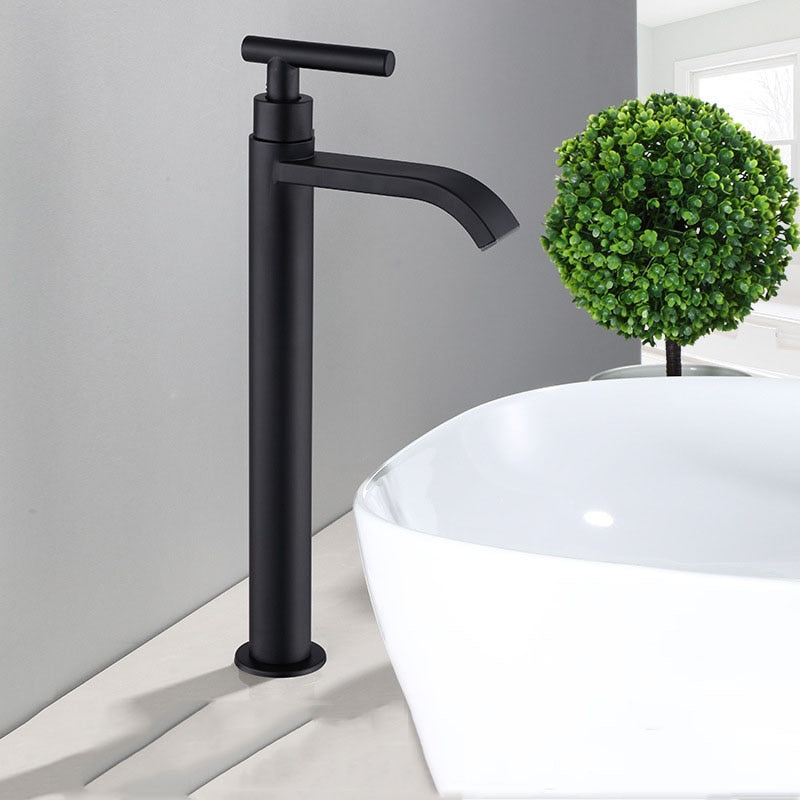 Robinet Noir d'Eau Froide pour Montage sur Lavabo