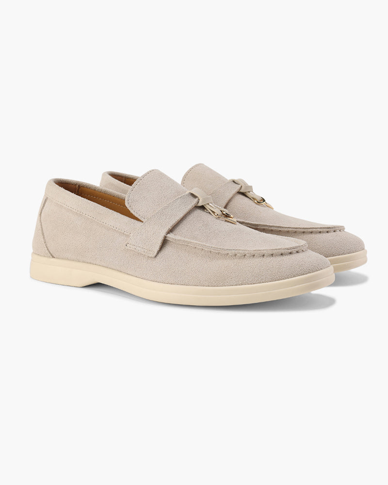 mocassini donna, slip on pelle, scarpe eleganti donna, mocassini in pelle scamosciata, calzature senza lacci, scarpe comfort donna, scarpe artigianali donna, scarpe casual eleganti, scarpe stile classico, mocassini donna in pelle, calzature donna stile raffinato, scarpe donna comode ed eleganti, slip on donna classico, mocassini casual chic donna, calzature donna alla moda senza lacci