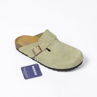 sabot unisex, calzature ergonomiche, scarpe casual, scarpe antiscivolo, calzature traspiranti, calzature moda, supporto plantare, boston suede birkenstock, birkenstock boston suede leather, birkenstock boston soft footbed, boston suede clogs, birkenstock boston suede