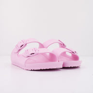 Testo alternativo: Sandali leggeri, sandali estivi, sandali gomma, sandali comodi, sandali casual, sandali antiscivolo, sandali rosa. Questi sandali rosa sono progettati per l’estate. Sono realizzati in gomma antiscivolo per garantire comfort e sicurezza, ideali sia per il tempo libero che per attività quotidiane, grazie a un design casual e leggero che offre praticità e stile durante le giornate calde.