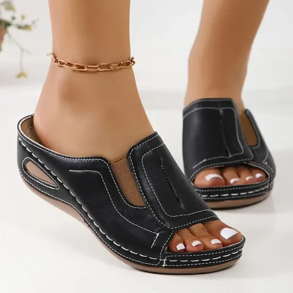 sandali ortopedici, sandali comfort, scarpe estive ortopediche, calzature traspiranti, sandali ergonomici, sandali ammortizzati, sandali comodi, sandali ortopedici, sandali comfort, scarpe estive ortopediche, calzature traspiranti, sandali ergonomici, sandali ammortizzati, sandali comodi. Sandali con supporto ortopedico, design ergonomico, materiali traspiranti e suola ammortizzata per un comfort estivo ottimale e benessere del piede.