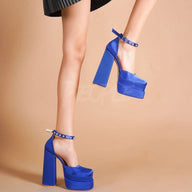 scarpe con tacco grosso, scarpe eleganti donna, scarpe con plateau, décolleté con cinturino, scarpe con tacco quadrato, scarpe con cinturino, sandali satinati, scarpe plateau, sandali tacco alto, scarpe con tacco grosso, scarpe eleganti donna, scarpe con plateau, décolleté con cinturino, scarpe con tacco quadrato, scarpe con cinturino, sandali satinati, scarpe plateau, sandali tacco alto