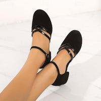 scarpe da ballo donna, scarpe danza donna, scarpe comode per ballare, scarpe da tango donna, immagine che mostra una selezione di scarpe da ballo donna ideali per la danza, con modelli eleganti e comodi, pensati per donne che cercano scarpe specifiche per ballare vari stili tra cui tango, con particolare attenzione al comfort, alla stabilità e al design, perfette per esibirsi o allenarsi.