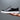 Sneakers pelle uomo, scarpe comode eleganti, sneakers eleganti, sneakers leggere uomo. Nell’immagine si vedono sneakers pelle uomo indossate con abbigliamento casual-chic da uomo. Le scarpe comode eleganti unite al design moderno delle sneakers eleganti, offrono comfort e leggerezza. Sneakers leggere uomo perfette per uno stile raffinato ma informale, ideali per ogni occasione nel guardaroba maschile.
