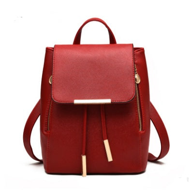 NovaStyle - Trendy Zaino Donna in PU con Elementi Moderni Scopri il NovaStyle, uno zaino multifunzionale e alla moda per donna, realizzato in PU di alta qualità, che combina perfettamente eleganza e funzionalità. Questo zaino è l'accessorio ideale per ogni occasione, che si tratti di lavoro, scuola o un'uscita informale. Il suo design moderno e gli elementi stilosi ti consentiranno di esprimere il tuo stile personale mentre mantieni tutti i tuoi oggetti essenziali organizzati e facilmente accessibili.