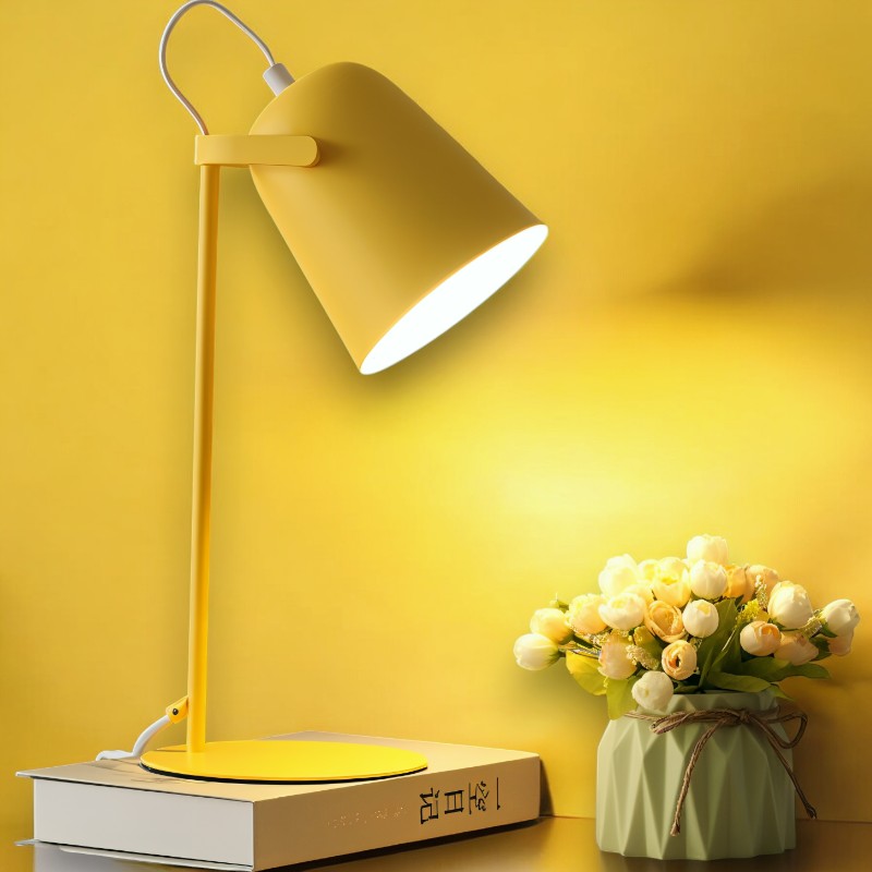 lampe de lecture en bois moderne pour table et chevet