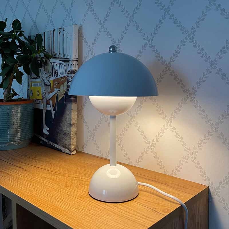 lampe de bureau led moderne et design pour éclairage intérieur