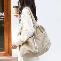 Borsa a tracolla in velluto a coste con tasche multiple