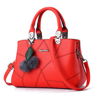 Borsa geometrica con pendente a sfera