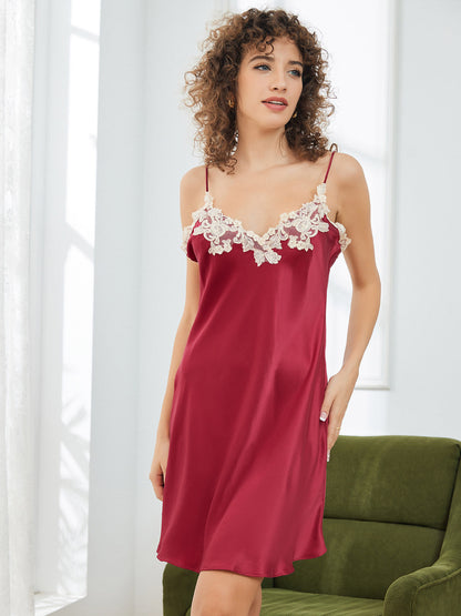 EVELYN - Chemise en Soie Luxueuse avec Décolleté en V Séduisant